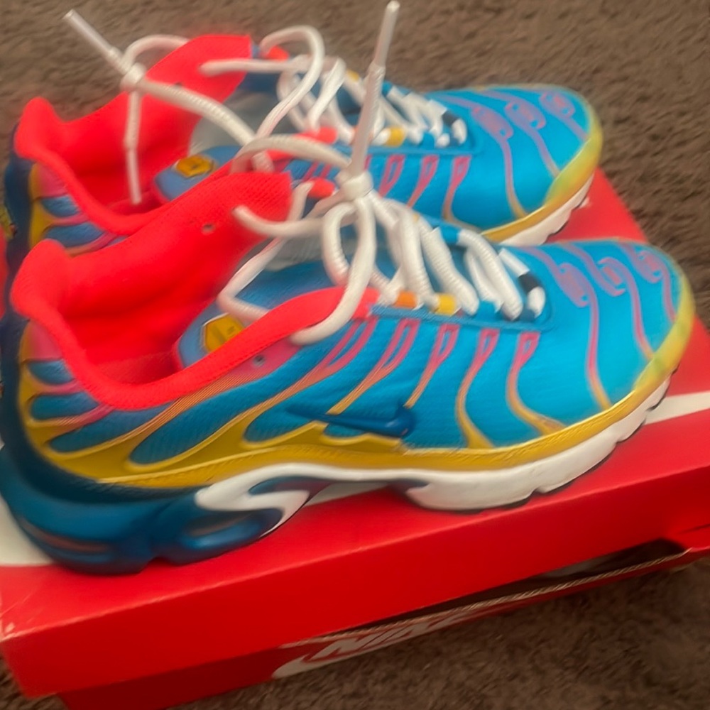Women’s Air Max plus